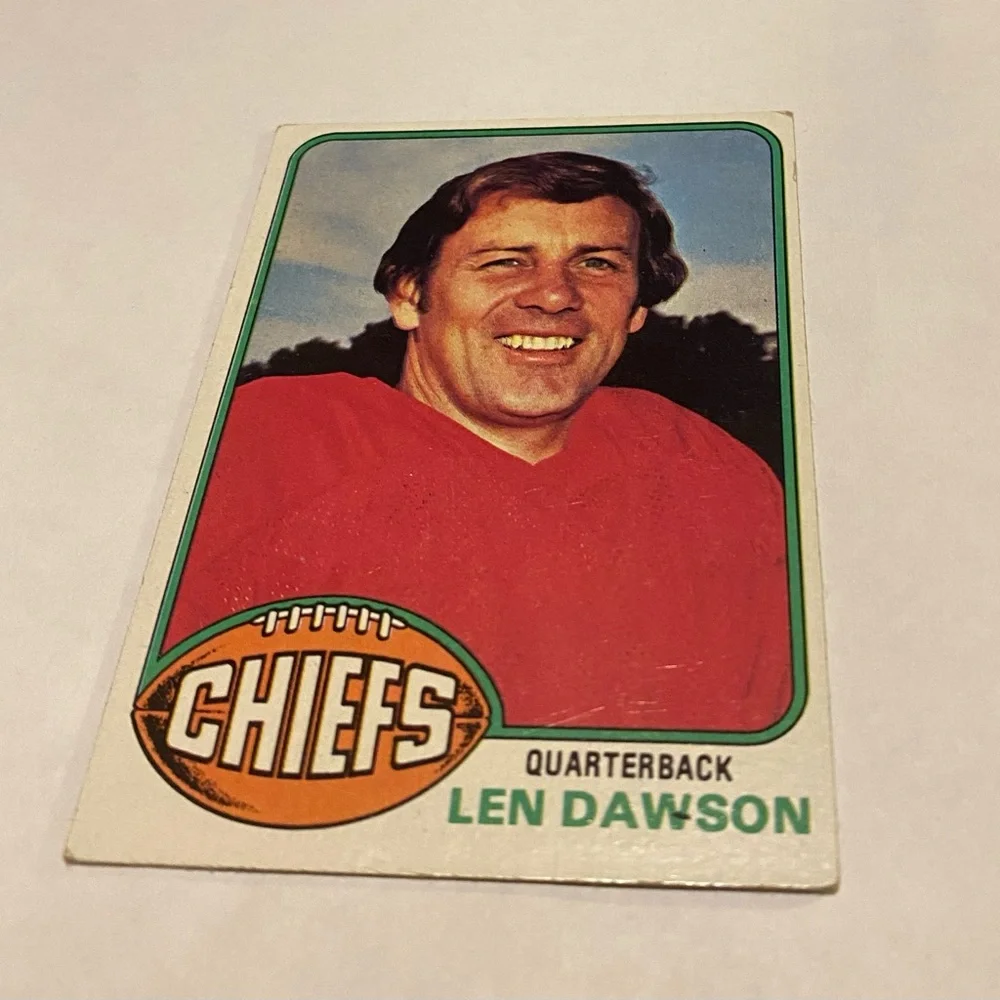 Len Dawson 1976 Topps Football Card Vintage Kansas City Chiefs Collectible
